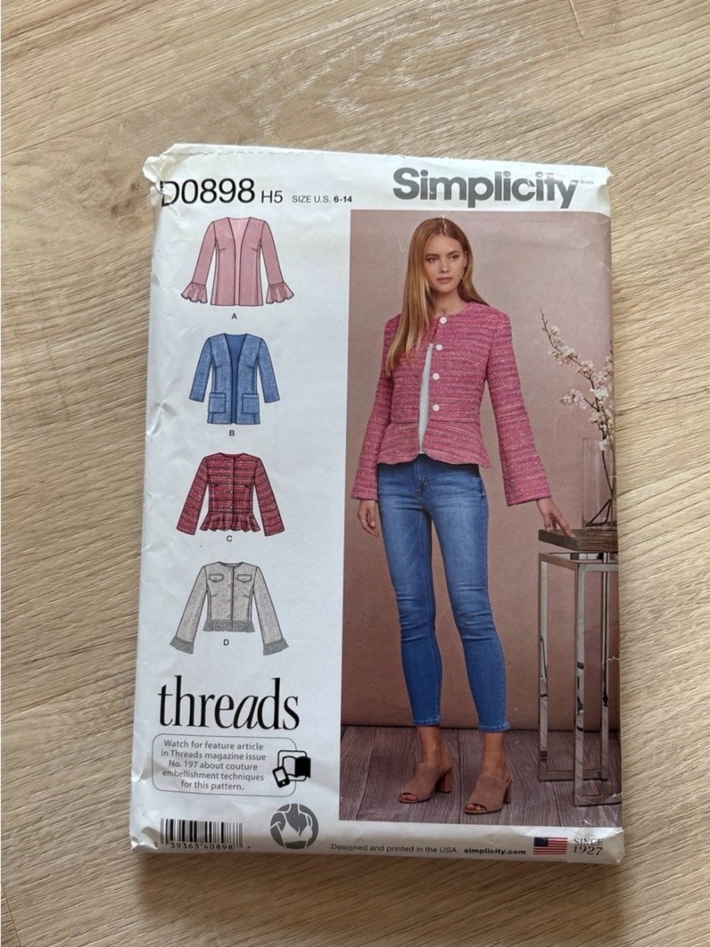 Simplicity || D0898 || women’s fitted jacket sewing pattern